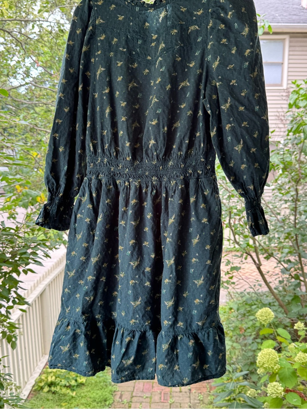 Universal Thread Dark Green Floral Smocked-Waist Midi Dress